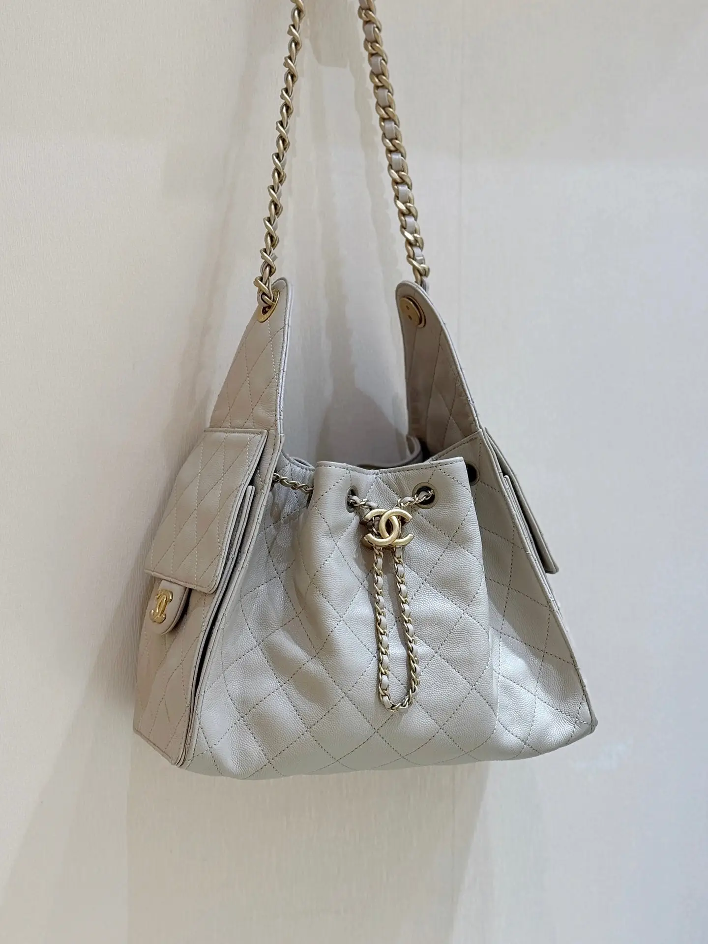 CHANEL 25 Ivory - Image 4